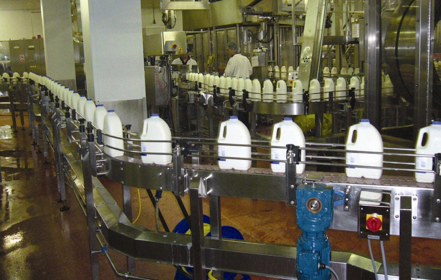 Food - Beverage, conveyor, milk, bottles Food - Beverage, conveyor, milk, bottles